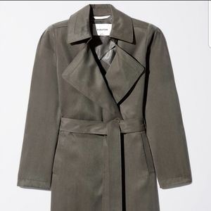 Aritzia Babaton Maximo trench medium